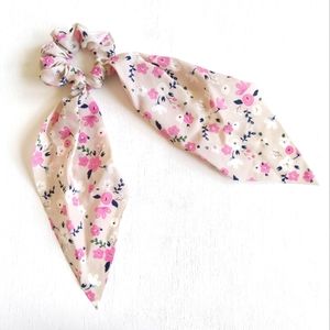 Leslie Floral Hair Scarves - Cream & Pink